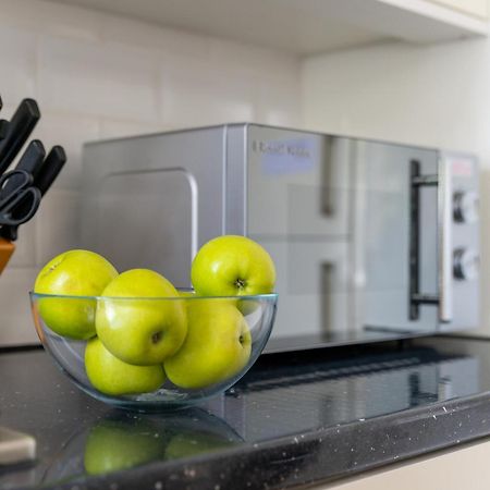 Prime Location Cardiff Pontcanna Modern 2 Bedroom Apartment With Privat Parking المظهر الخارجي الصورة