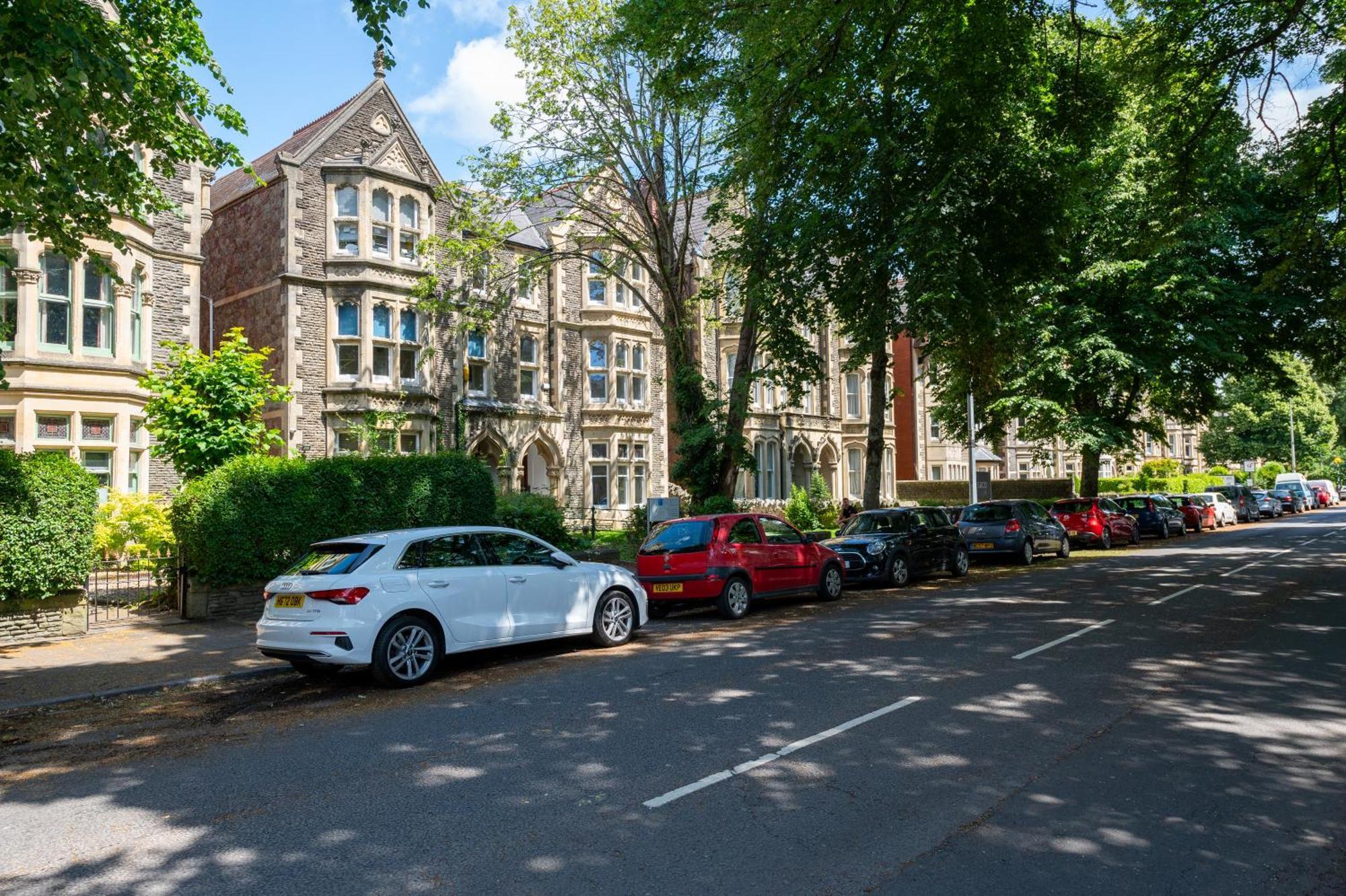 Prime Location Cardiff Pontcanna Modern 2 Bedroom Apartment With Privat Parking المظهر الخارجي الصورة