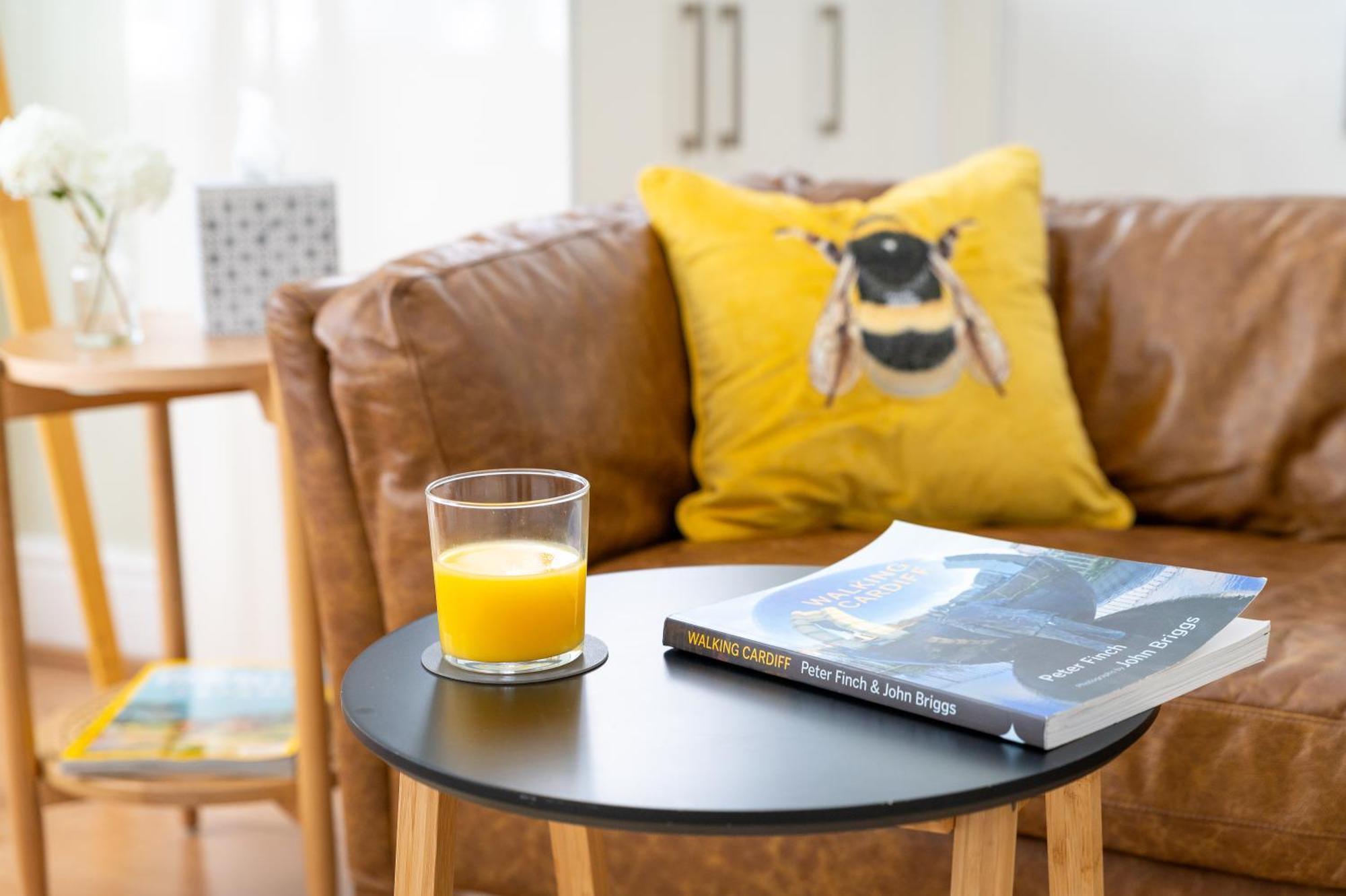 Prime Location Cardiff Pontcanna Modern 2 Bedroom Apartment With Privat Parking المظهر الخارجي الصورة